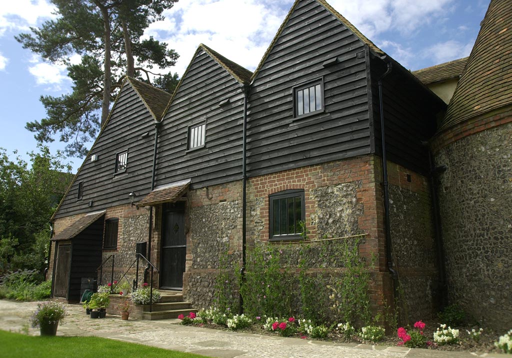A heritage style property with barn conversion